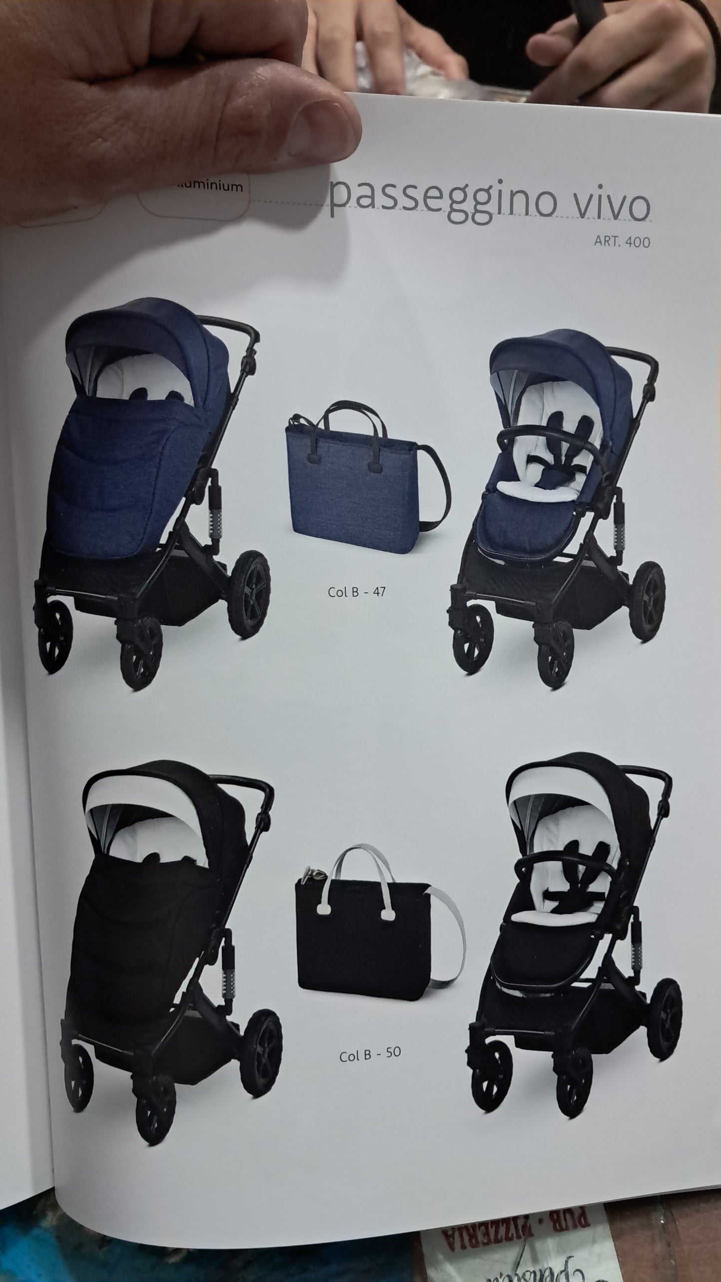 Duo plebani carrozxina piu passeggino piu borsa piu coprigambe piu parapioggia